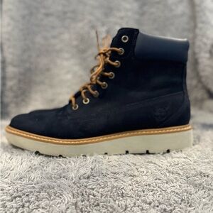 Timberland Women’s SensorFlex 6-Inch Lace-Up Boots – Size 8.5